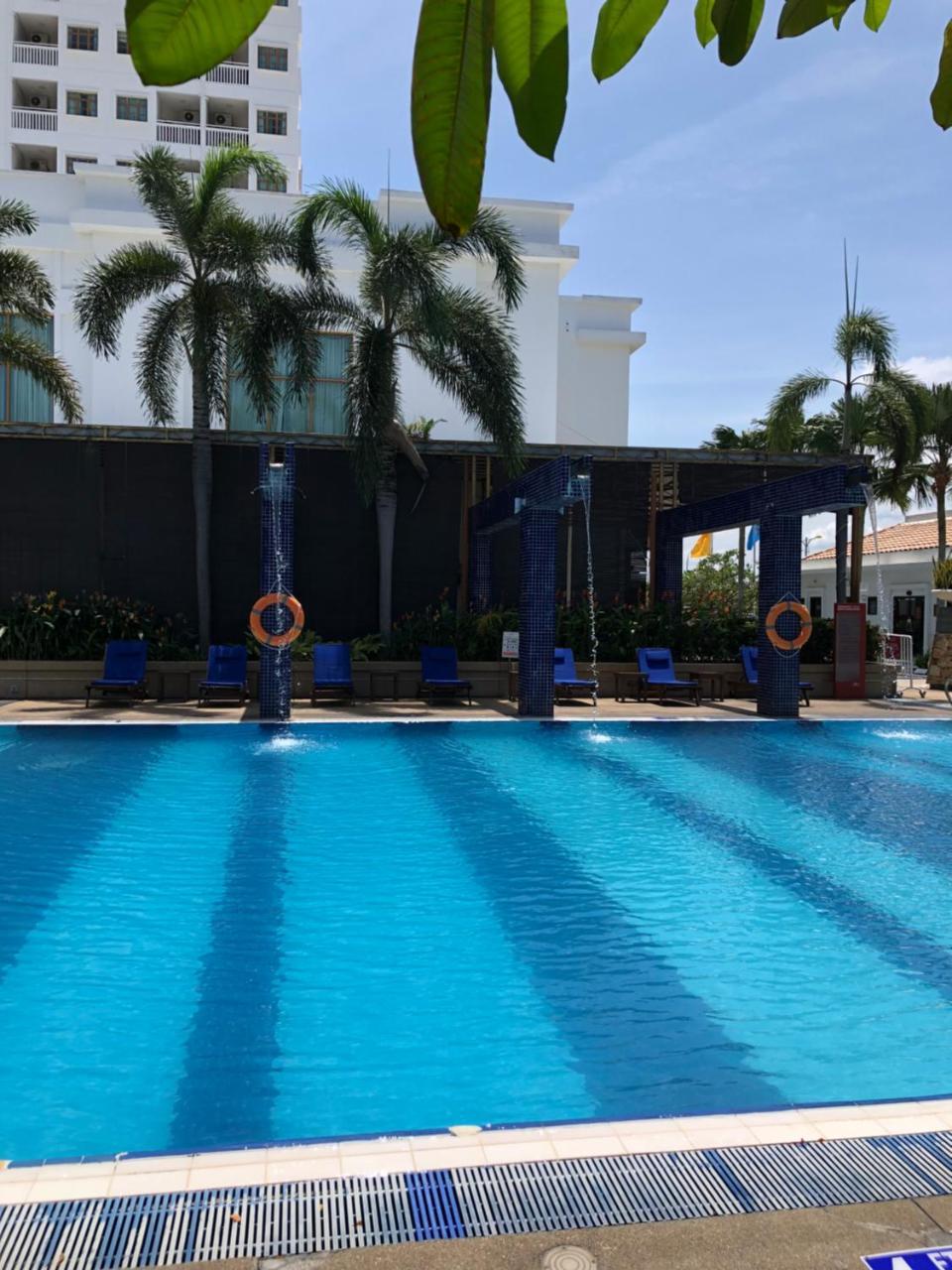 Private Water Chalet Port Dickson Exterior foto