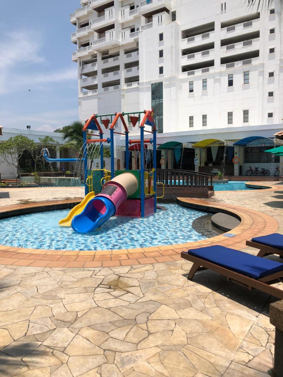 Private Water Chalet Port Dickson Exterior foto